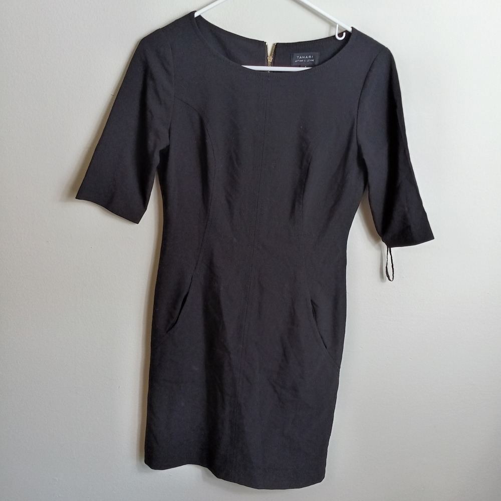 Tahari Sheath Dress Womens 2 Black Excellent Elbow Sleeve Pocket Gold Zipper